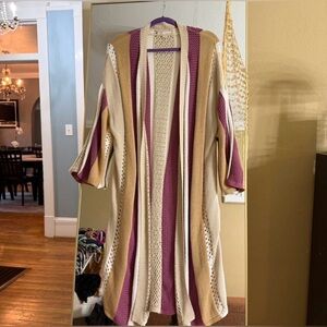 M119 // CATO Cream and burgundy striped cardigan with bell sleeves // 18/20